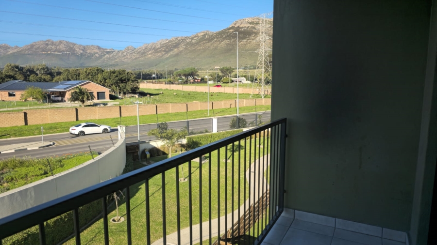 To Let 1 Bedroom Property for Rent in Admirals Park Western Cape